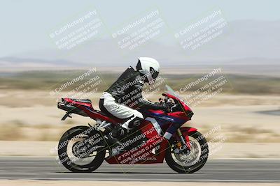 media/May-25-2025-TrackXperience (Sun) [[393a69de75]]/Level 1/Session 5 (Speed Pans)/